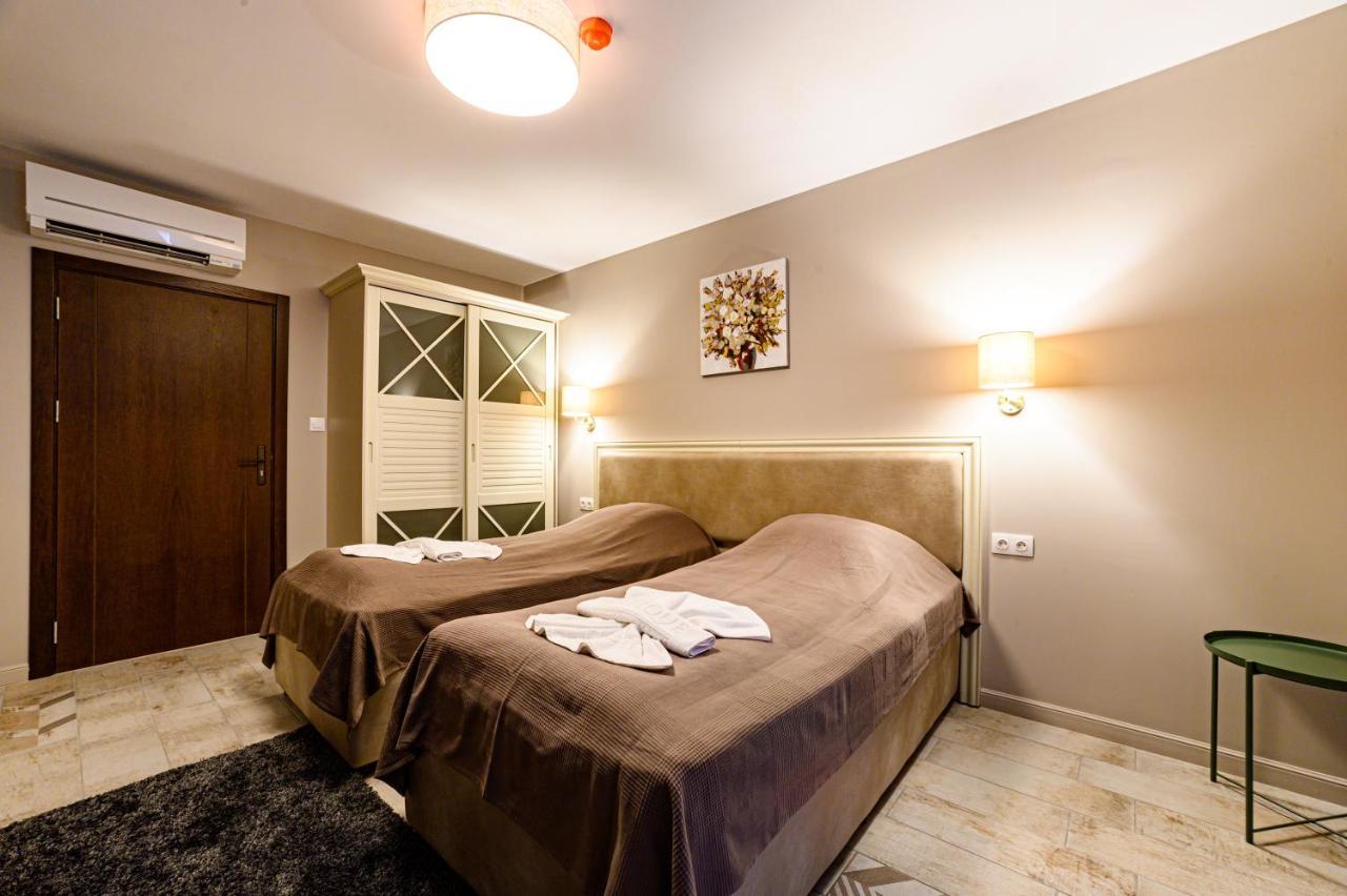 Antique Boutique Hotel Pavel Banea Exterior foto